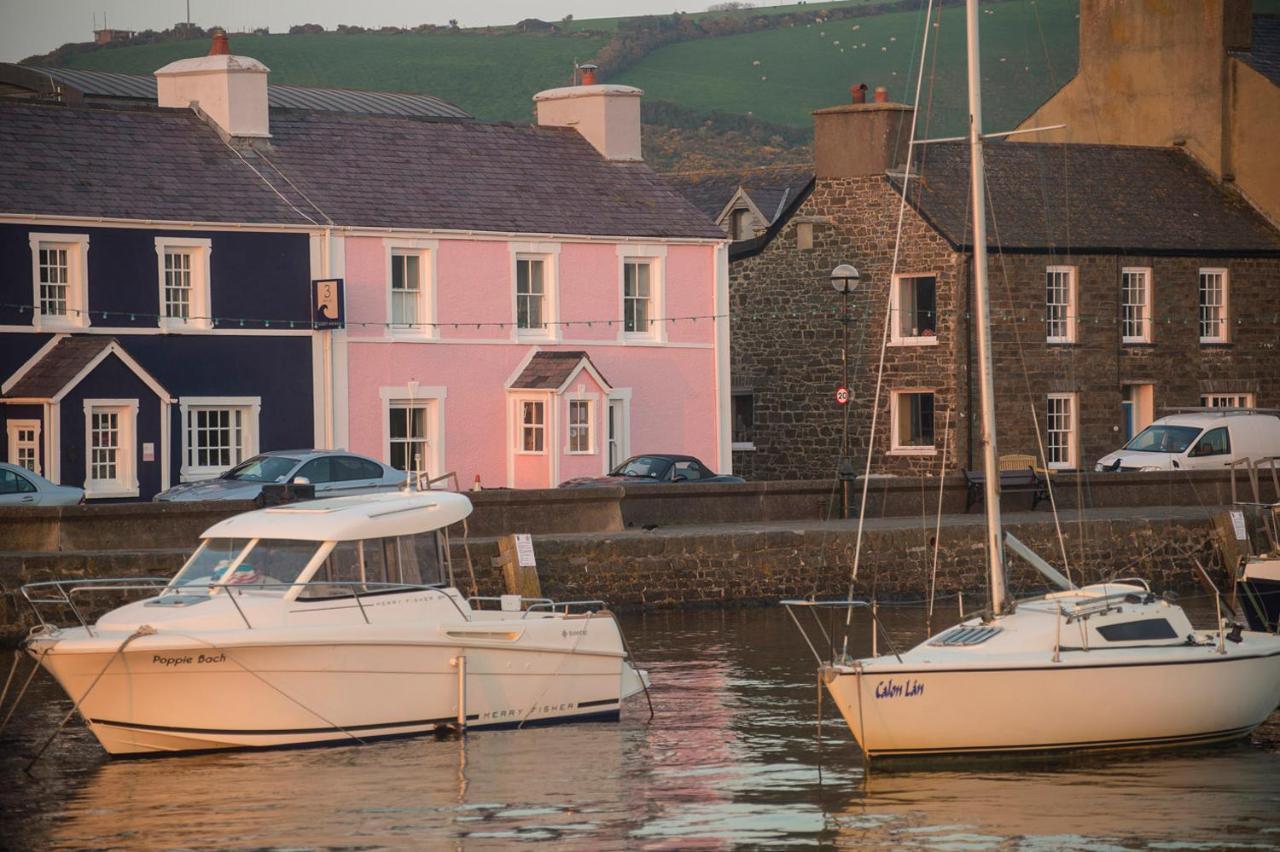 Harbourmaster Hotel Aberaeron Exteriör bild