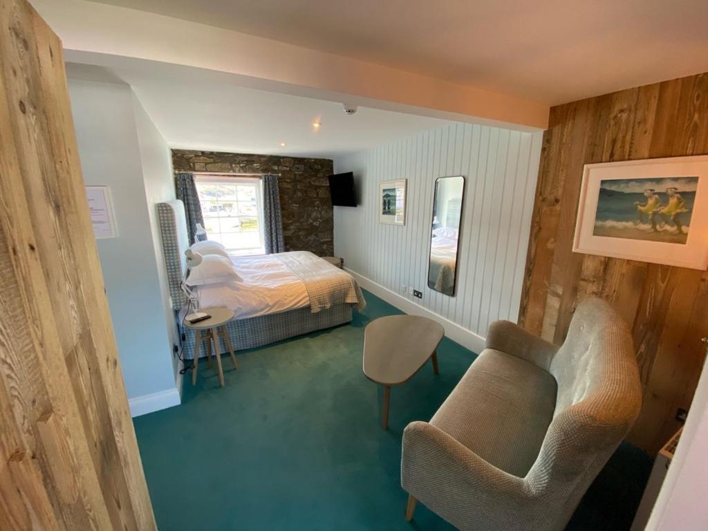 Harbourmaster Hotel Aberaeron Exteriör bild