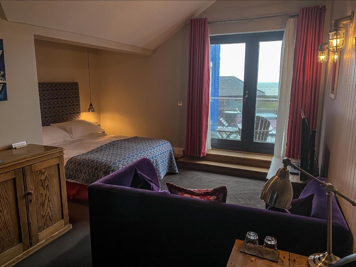 Harbourmaster Hotel Aberaeron Exteriör bild